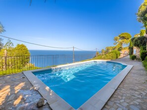 Pool - Sol y Mar 1. Apartment with Stunning Sea View in Begur's Best Location (Begur)