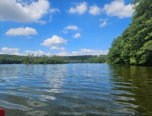 Apartment | View from property - Kaiserhof Feldberg by Belvilla Resorts-twin Room (Feldberger Seenlandschaft)