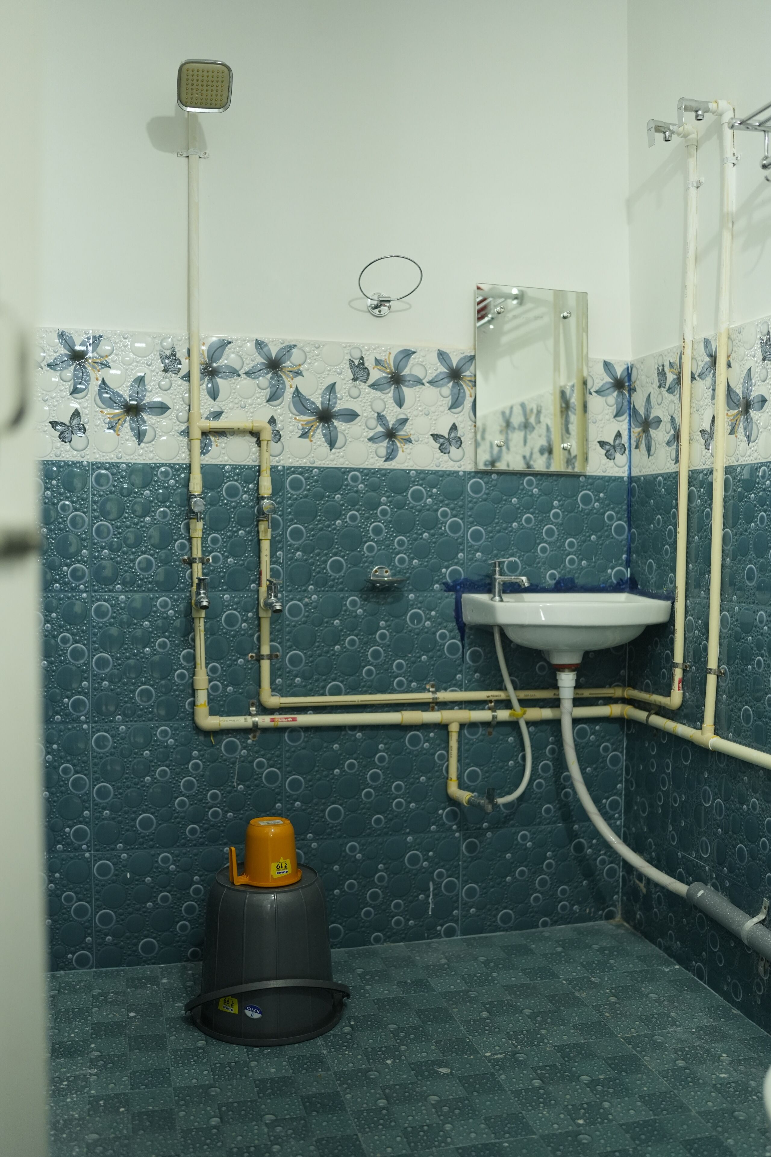 Shower, free toiletries, slippers, towels