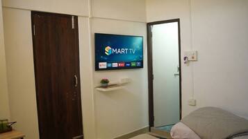 Chambre Double Supérieure | Fer et planche à repasser, Wi-Fi gratuit