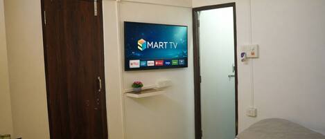 Chambre supérieure double | Fer et planche à repasser, accÚs au Wi-Fi (inclus)