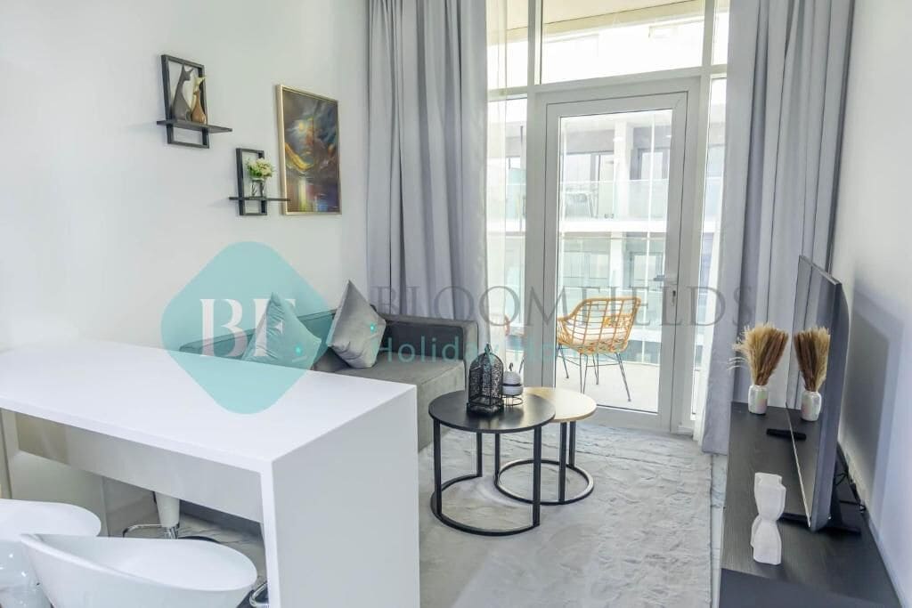 Apartment, Balcony | Living area