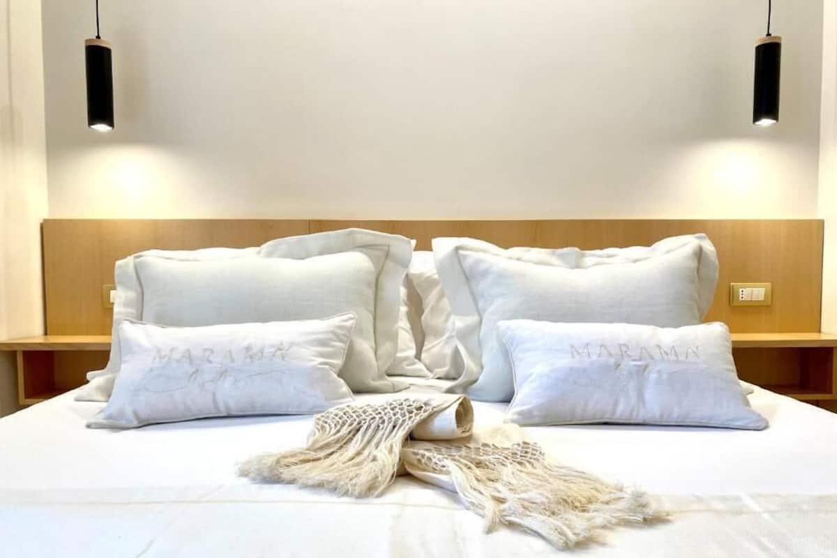 ห้องดับเบิล, ระเบียง, วิวเมือง | ตู้นิรภัยในห้องพัก, ผ้าม่านกันแสง, เตารีด/โต๊ะรีดผ้า, Wi-Fi ฟรี