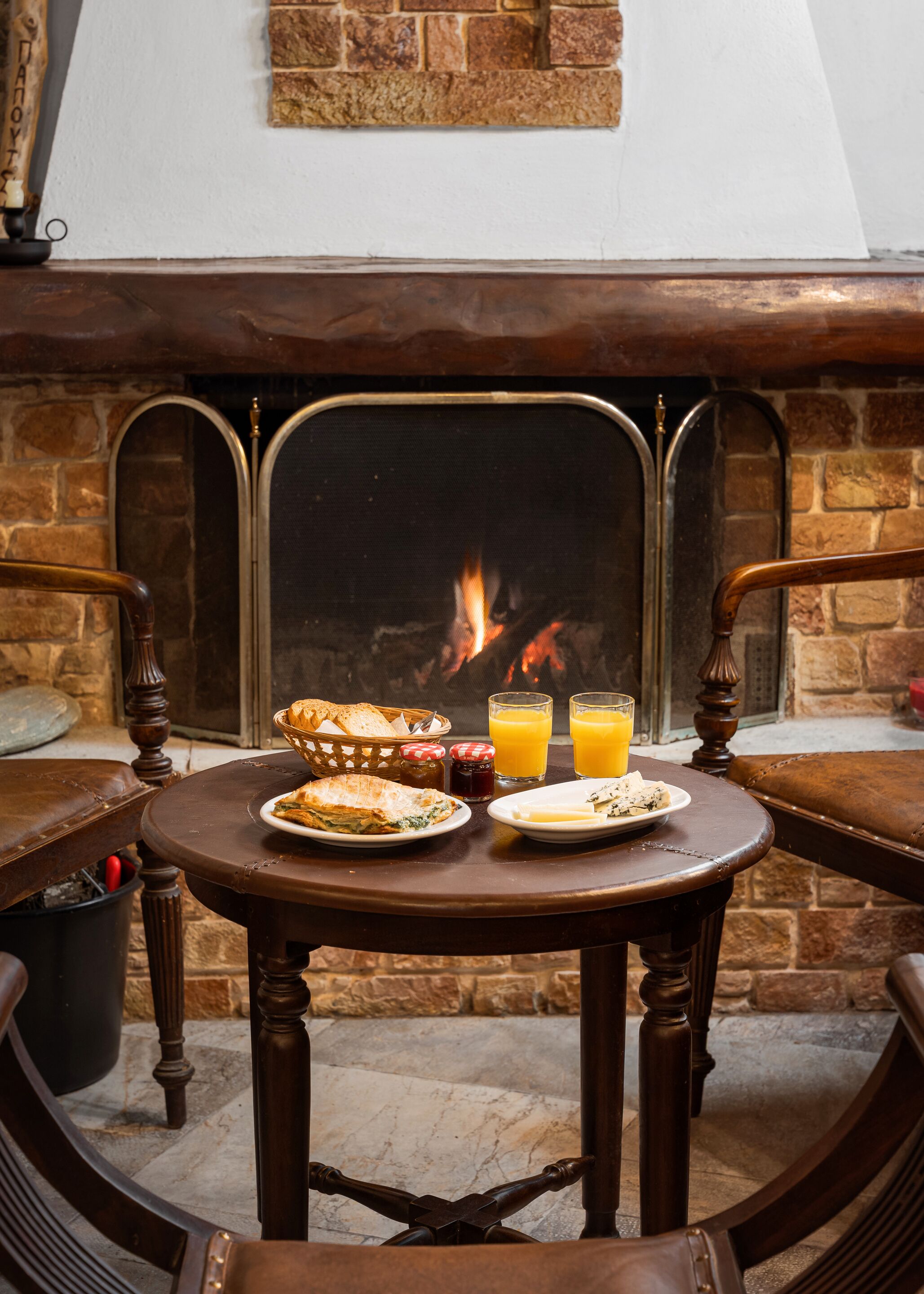 Free daily full breakfast