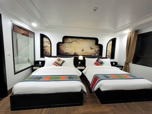 Deluxe Quadruple Room | Laptop workspace, free WiFi - Anara Sapa Hotel & Coffee (Sa Pa)