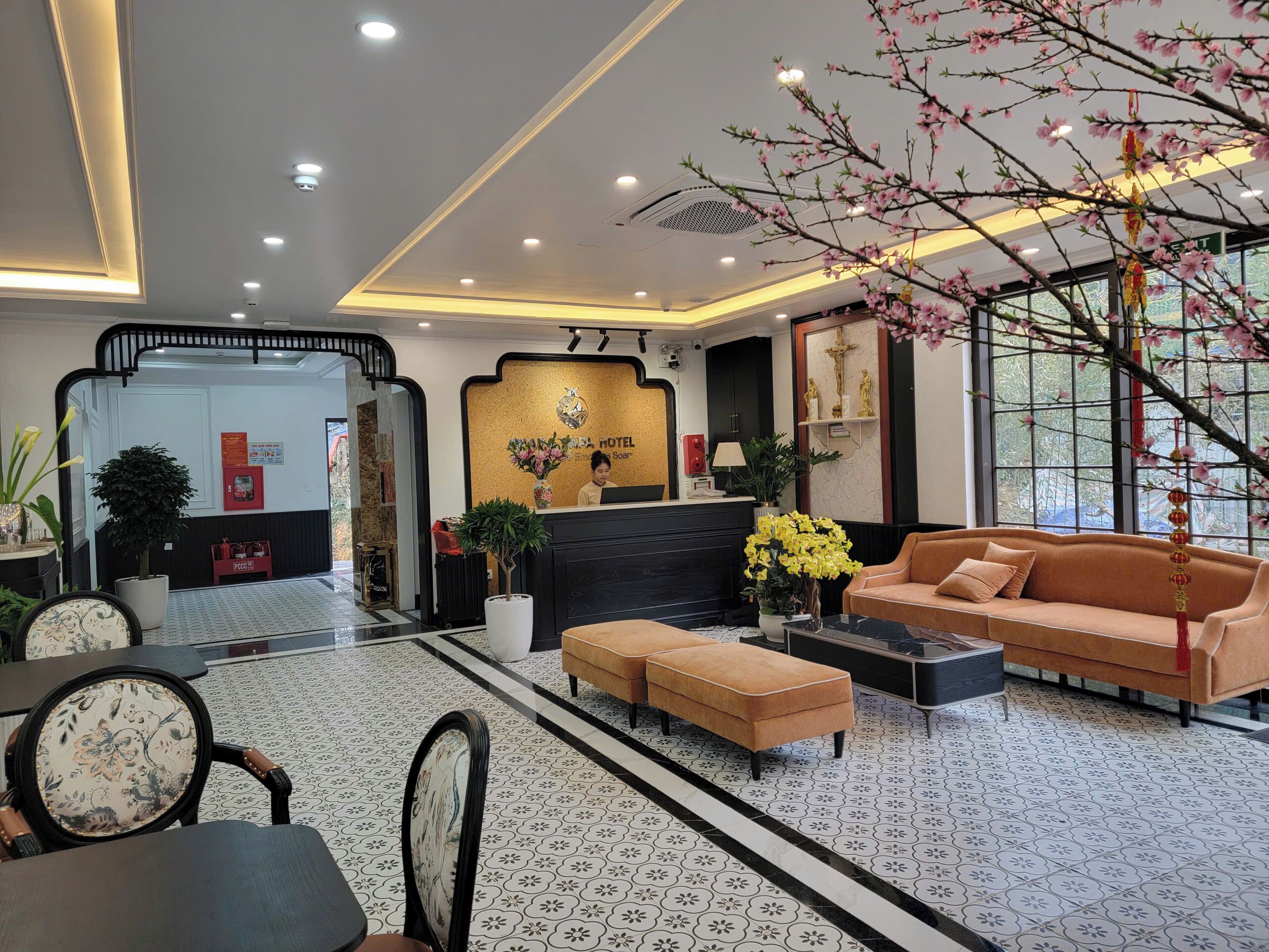 Deluxe Quadruple Room | Lobby