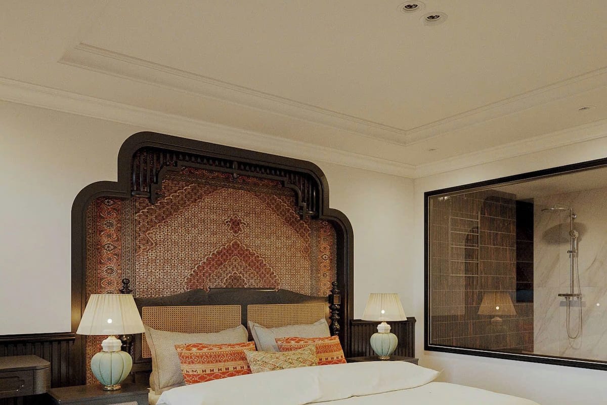 Deluxe tweepersoonskamer, balkon, uitzicht op stad | Een laptopwerkplek, gratis wifi