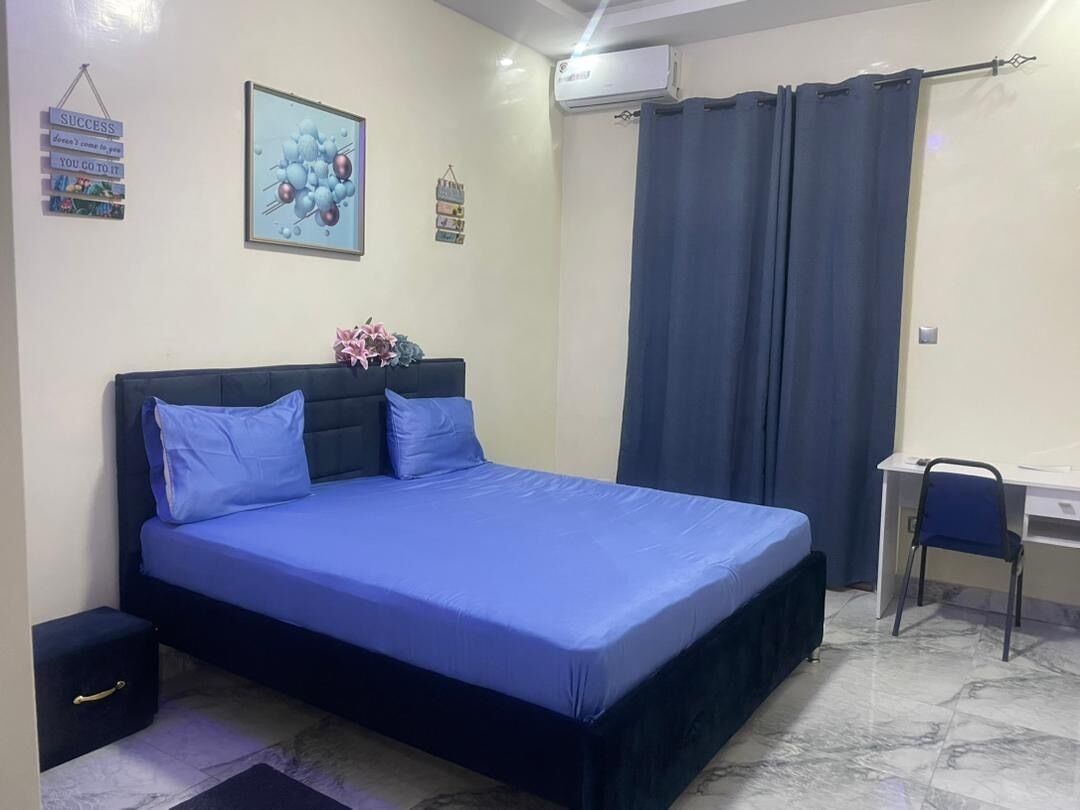 Habitación Confort doble, balcón | Wifi gratis