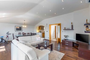 TV - Holiday apartment with air conditioning (Vrsar)