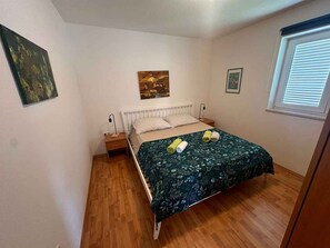 1 bedroom, WiFi - Holiday apartment with balcony (Dajla)