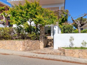 Exterior - Ground Floor Apt 4 Guests with Terrace and Parking Near Beach (Llançà)
