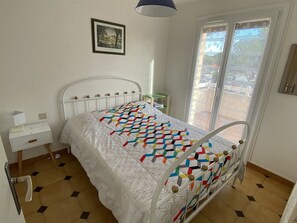 2 bedrooms, free WiFi - Air-Conditioned Apartment 4/5 People with Parking (Argelès-sur-Mer)