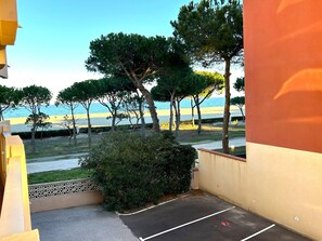 Property grounds - Charming Apartment for 4 with Parking, Near Beach (Argelès-sur-Mer)