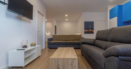 Ares 1; Roman Theater 15 min away, Petfriendly + Cradle