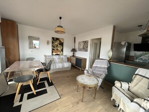 TV - Cozy apartment for 2 in Argelès-sur-Mer, 50m from beach, with parking (Argelès-sur-Mer)