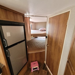 2 bedrooms, bed sheets