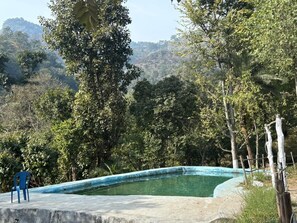 15 indoor pools, 15 outdoor pools - Uddibaba Farm Camp and Cafe (Rishikesh)