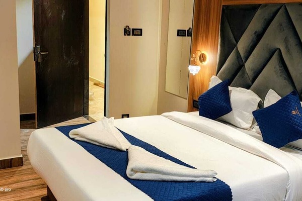 Standard Double Room, City View | Soundproofing, WiFi (free)