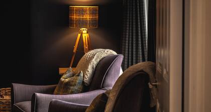 Burnside Retreat is a modern and comfortable three-bedroom property at the heart of the historic town of Dornoch.