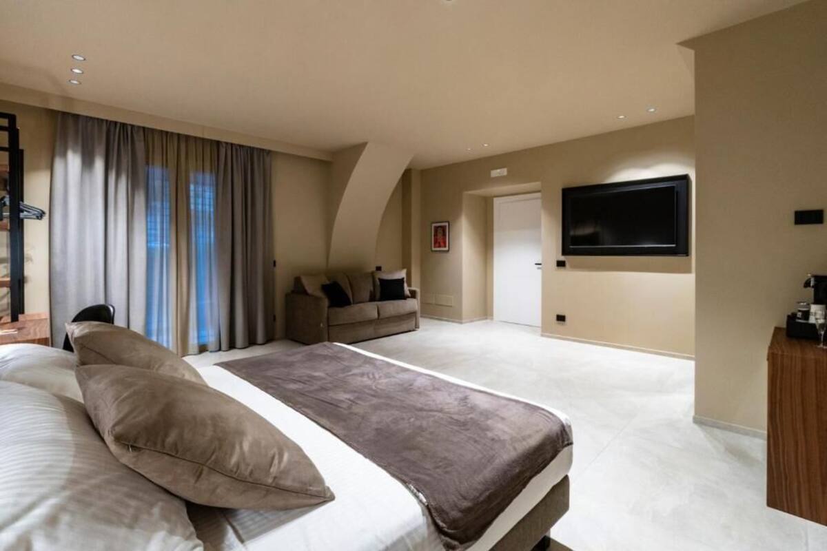 Deluxe-Doppelzimmer, Nichtraucher, Balkon | Zimmersafe, Verdunkelungsvorhänge, schallisolierte Zimmer