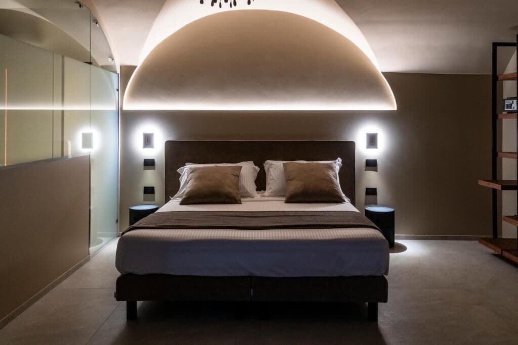 Deluxe Double or Twin Room, Balcony | In-room safe, blackout drapes, soundproofing, free WiFi