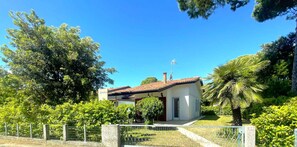 Exterior - Holiday apartment Semi-detached house in the countryside near the sea (Bibione)