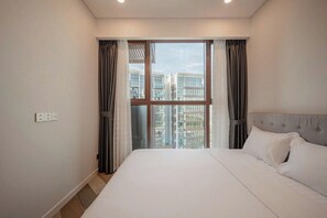 Deluxe-Apartment, 1 Schlafzimmer, Balkon | Hochwertige Bettwaren, Select-Comfort-Betten, Minibar, Zimmersafe