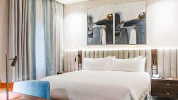 In-room safe, desk, soundproofing, free WiFi