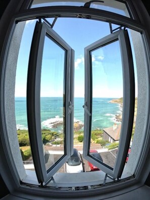 Comfort Double Room, Sea View | Interior - Lundy House (Mortehoe)