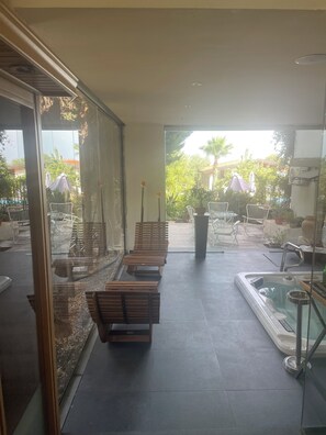 Hammam, soins d'hydrothérapie, soins d'aromathérapie