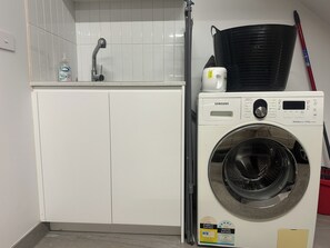 Interior - East suburb four bedroom townhouse WIFI Garage (Glen Waverley)