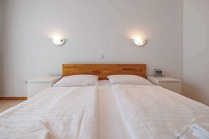 2 bedrooms, WiFi - Holiday Flat Guesthouse Apartment Halilagic (Krk)
