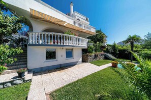 Terrace/patio - Holiday Flat Guesthouse Apartment Halilagic (Krk)
