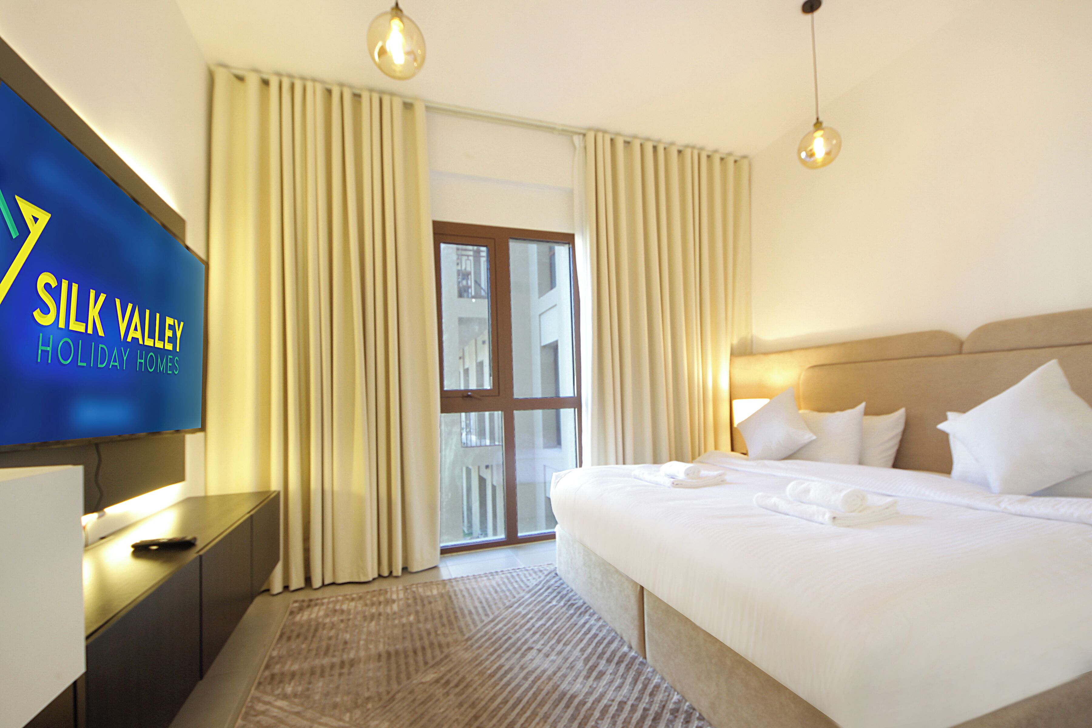 奢华公寓, 2 间卧室, 阳台, 泳池景观 | 笔记本电脑工作区、熨斗/熨衣板、免费 WiFi