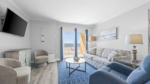 TV - Splendid East Beach Gulf Front ~ Sleeps 6 (Gulf Shores)