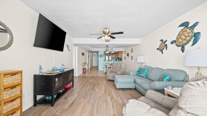 TV - Spacious 2BR Beachfront condo in Orange Beach ~ Sleeps 7 (Orange Beach)