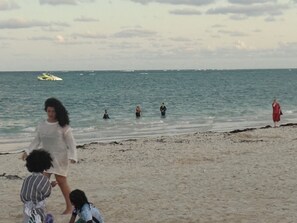 Beach - Peaceful 3-bedroom building with AC in Punta Cana (Punta Cana)