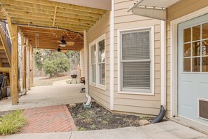 Apartment (2 Bedrooms) | Interior - Cozy Apt w/ Covered Patio: 1 Mi to Dtwn Grayson (Grayson)
