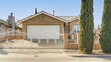 House (3 Bedrooms) | Bahagian dalam