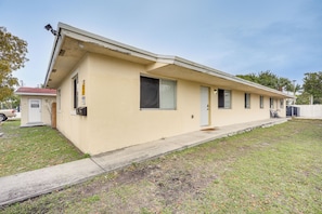 Interior - Apt Near Hard Rock, The Big Easy Casino & Beaches! (Hallandale Beach)