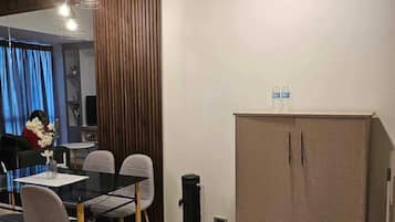 Apartment, Balcony | Dining