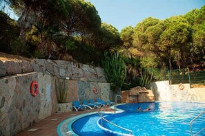 Pool - Mobile home with air conditioning, terrace and pool (Calella de la Costa)