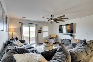 House (4 Bedrooms) | Front of property