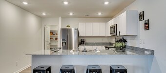 3 Mi to Casa Grande Ruins: Family Home in Coolidge