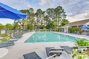 House (4 Bedrooms) | Interior - 1 Mi to River! Relaxing Family Home in Bluffton (Bluffton)