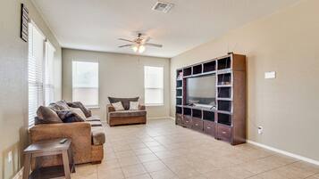 Rumah (4 Bedrooms) | Interior