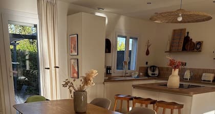 House with swimming pool near Aix en Provence