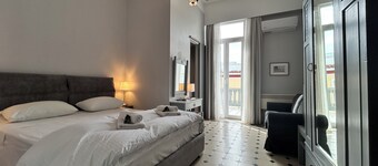 Tinion Urban Hotel