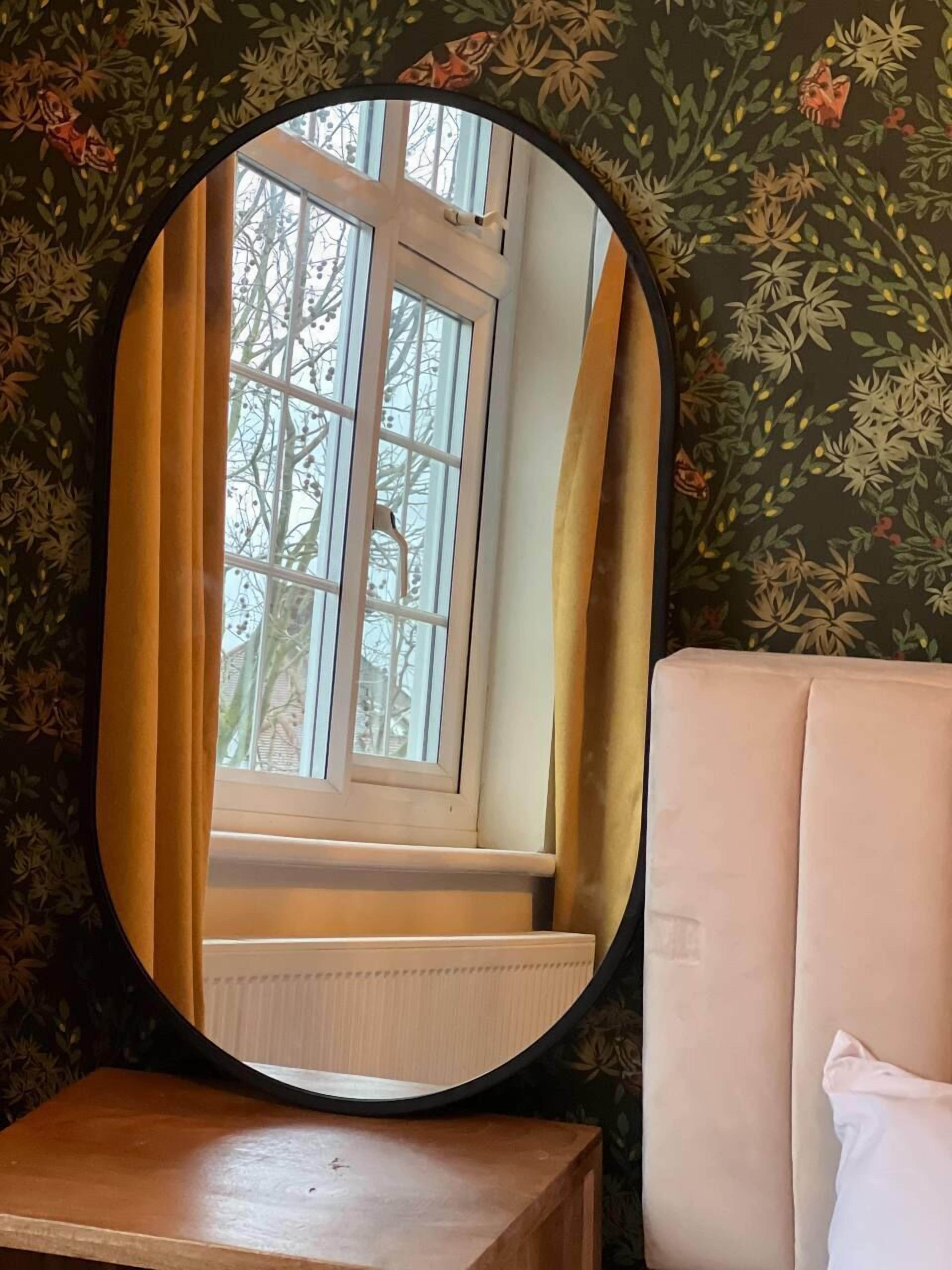 Standard Double Room, Shared Bathroom | Interior