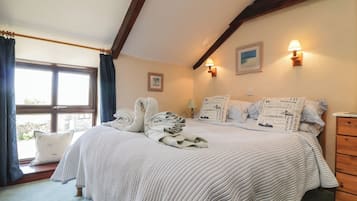 2 habitaciones, decoración personalizada y muebles diferentes